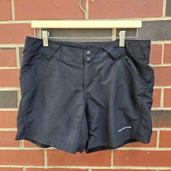 Columbia PFG Shorts Womens Size Medium Black UPF Protection Pockets Omni Shade - Picture 1 of 6